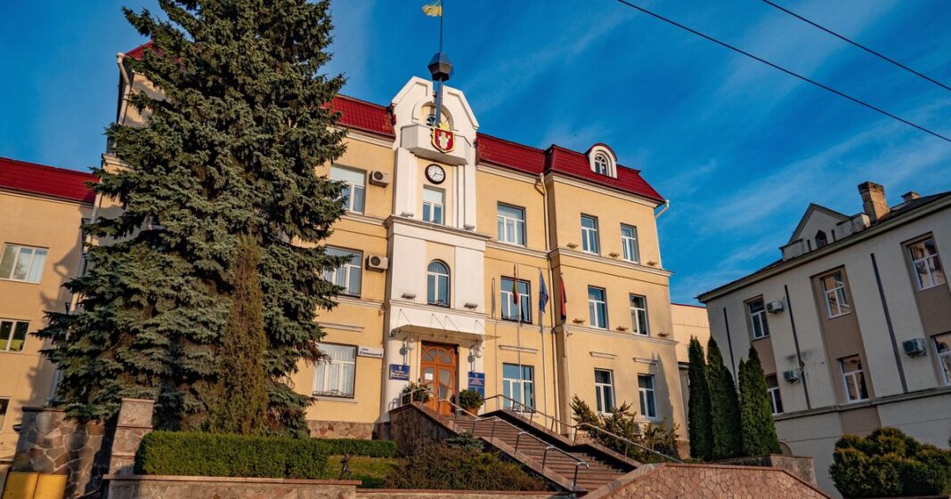 Будівля: Луцька міська рада